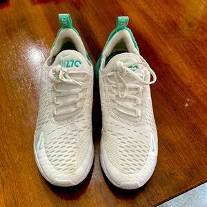 Nike Air max tennis shoes